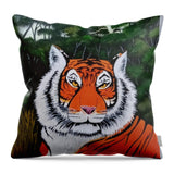 Eyes of the tiger 2 - Throw Pillow