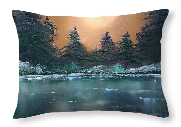 Calm water - Throw Pillow